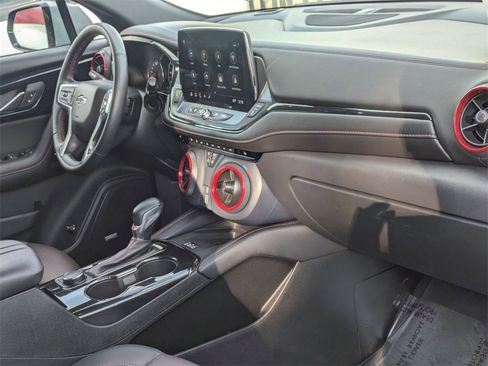 Used 2025 Chevrolet Blazer RS image 31