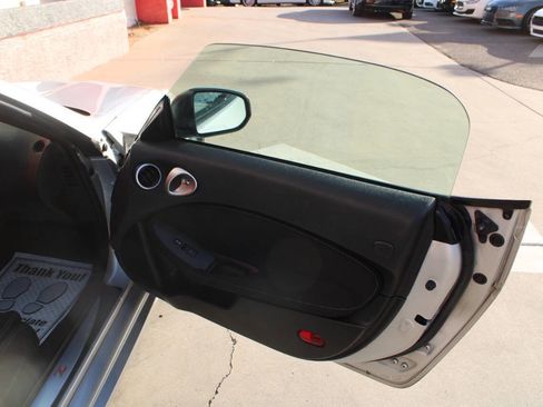 Used 2012 Nissan 370Z Roadster image 19