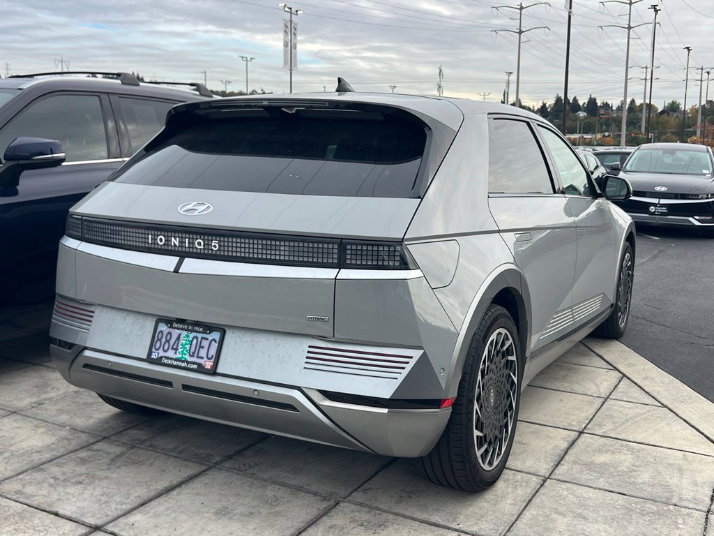 Certified 2024 Hyundai Ioniq 5 Limited AWD/4WD image 7