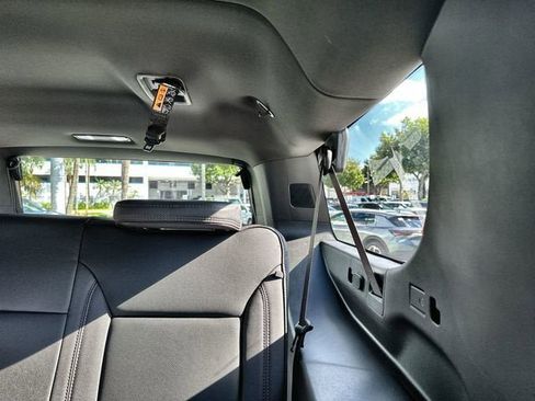 New 2026 Chevrolet Suburban High Country AWD/4WD image 27