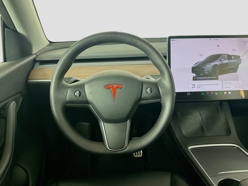 Used 2022 Tesla Model Y Performance AWD/4WD image 17
