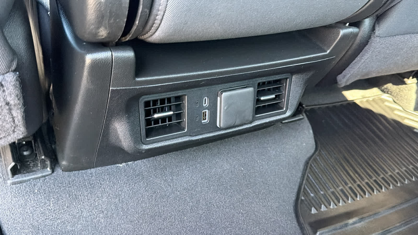 Certified 2025 Chevrolet Silverado 1500 LT RWD image 25
