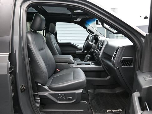 Used 2016 Ford F150 XLT w/ Equipment Group 302A Luxury AWD/4WD image 13