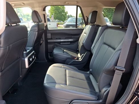 Certified 2024 Ford Expedition XLT AWD/4WD image 13