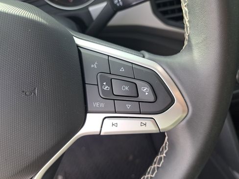 Used 2021 Volkswagen Atlas SE w/ Panoramic Sunroof Package image 18