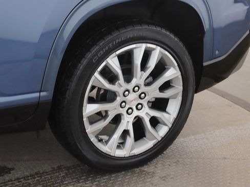 Used 2024 GMC Acadia Denali w/ Super Cruise Package image 14