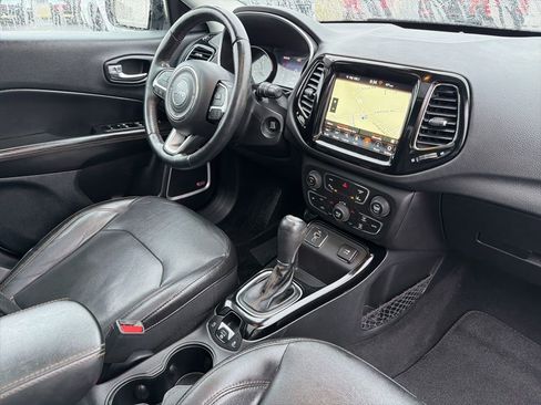 Used 2018 Jeep Compass Limited w/ Navigation Group image 28