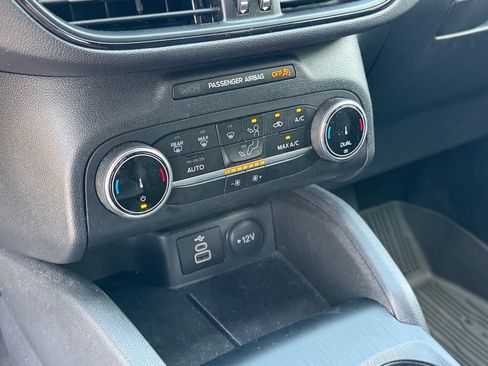 Used 2025 Ford Escape ST-Line AWD/4WD image 28