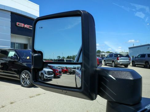 New 2026 GMC Sierra 3500 AT4 w/ AT4 Premium Plus Package AWD/4WD image 28