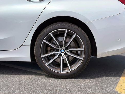Used 2021 BMW 330i xDrive Sedan AWD/4WD image 11