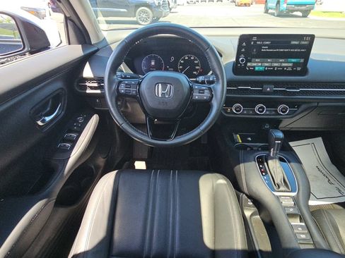 Used 2024 Honda HR-V EX-L image 9