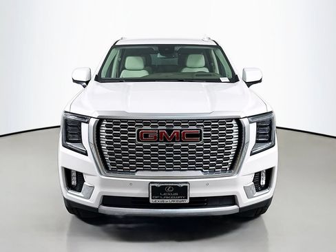 Used 2023 GMC Yukon Denali RWD image 2