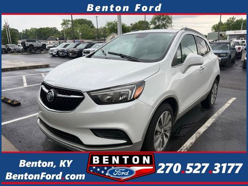 Used 2020 Buick Encore Preferred FWD image 1