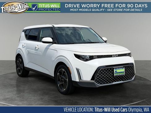 Used 2023 Kia Soul EX FWD image 1