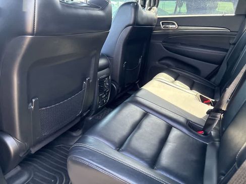 Certified 2017 Jeep Grand Cherokee Limited image 8