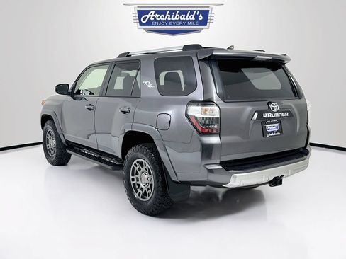 Used 2018 Toyota 4Runner TRD Off-Road w/ TRD Performance Package AWD/4WD image 6