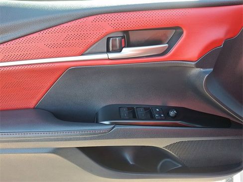 Used 2025 Toyota Camry XSE image 12