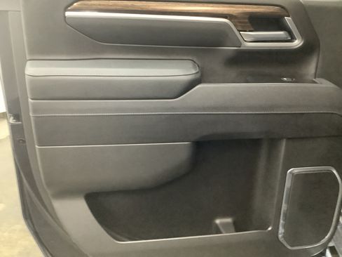New 2026 GMC Sierra 2500 SLE AWD/4WD image 24