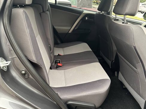 Used 2014 Toyota RAV4 XLE AWD/4WD image 7