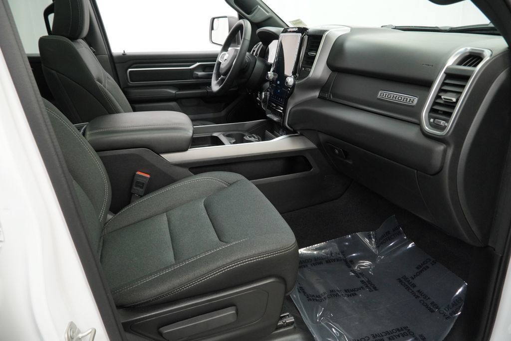 Used 2025 RAM 1500 Big Horn AWD/4WD image 43