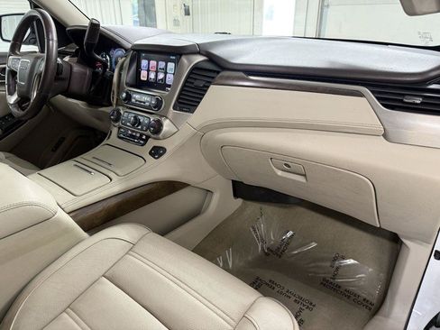 Used 2018 GMC Yukon XL Denali AWD/4WD image 42