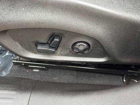 Used 2015 Jeep Renegade Limited AWD/4WD image 15