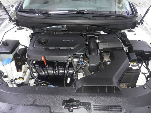 Used 2019 Hyundai Sonata SE FWD image 12