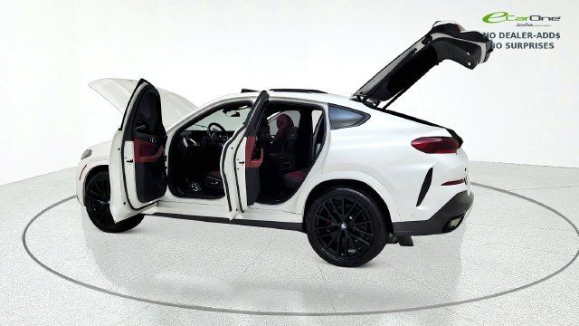 Used 2024 BMW X6 xDrive40i w/ M Sport Professional Package AWD/4WD image 15