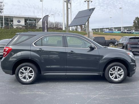 Used 2017 Chevrolet Equinox LS image 8