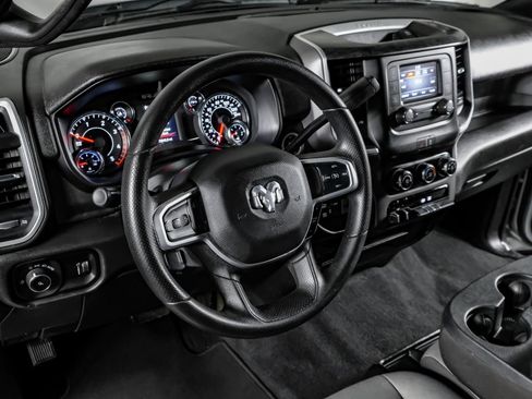 Used 2023 RAM 3500 Big Horn AWD/4WD image 15