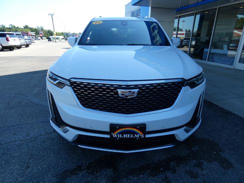 Used 2021 Cadillac XT6 Premium Luxury image 5