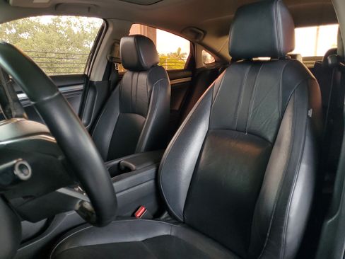 Used 2016 Honda Civic EX-L image 17