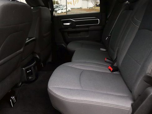 Used 2024 RAM 2500 Big Horn w/ Safety Group image 15