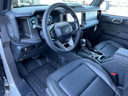 New 2026 Ford Bronco Big Bend w/ Black Diamond Package AWD/4WD image 9