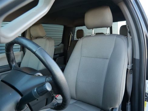 Used 2016 Ford F150 XLT w/ Equipment Group 302A Luxury image 5