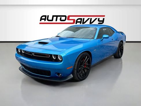 Used 2023 Dodge Challenger R/T w/ Plus Package RWD image 3