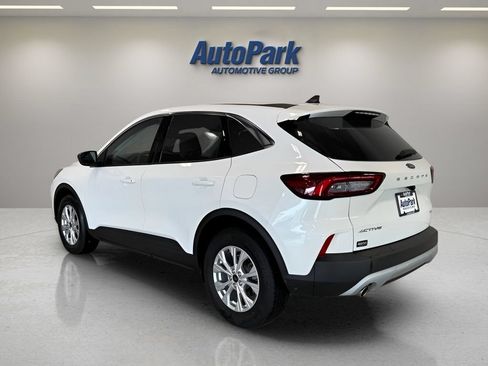 Certified 2023 Ford Escape Active AWD/4WD image 5