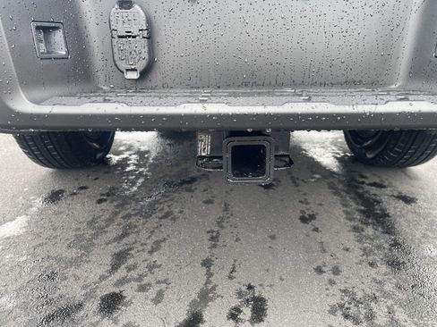 New 2026 Nissan Frontier SV w/ SV Convenience Package image 11