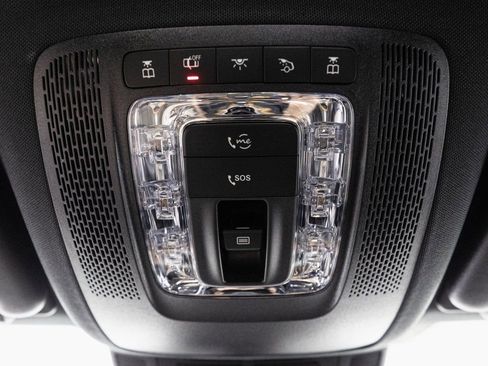 Used 2025 Mercedes-Benz GLE 450 4MATIC w/ AMG Line Exterior image 26