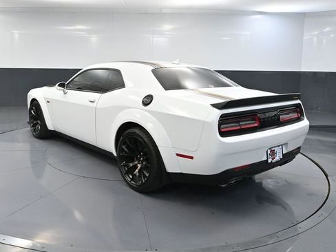 Used 2022 Dodge Challenger R/T Scat Pack image 9
