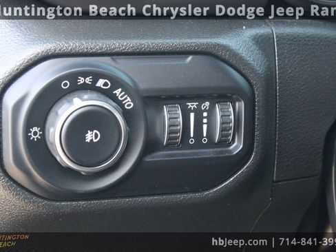 Used 2022 Jeep Wrangler Unlimited Willys image 12