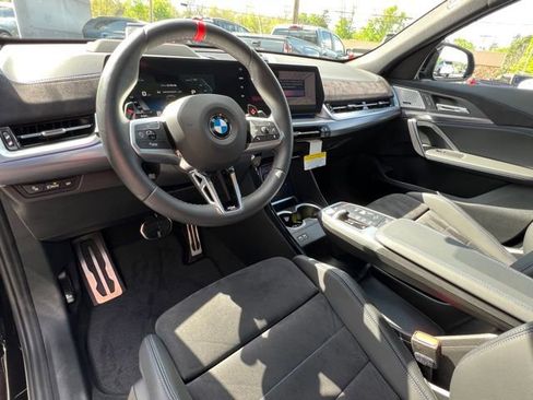 Used 2025 BMW X2 M35i image 4