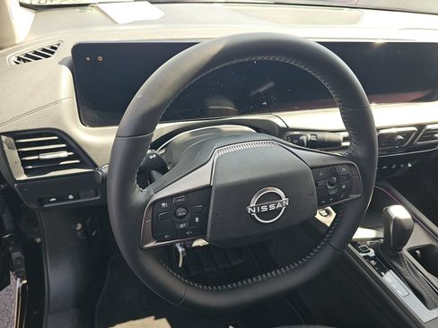 Used 2026 Nissan Sentra SV w/ SV Convenience Package FWD image 13
