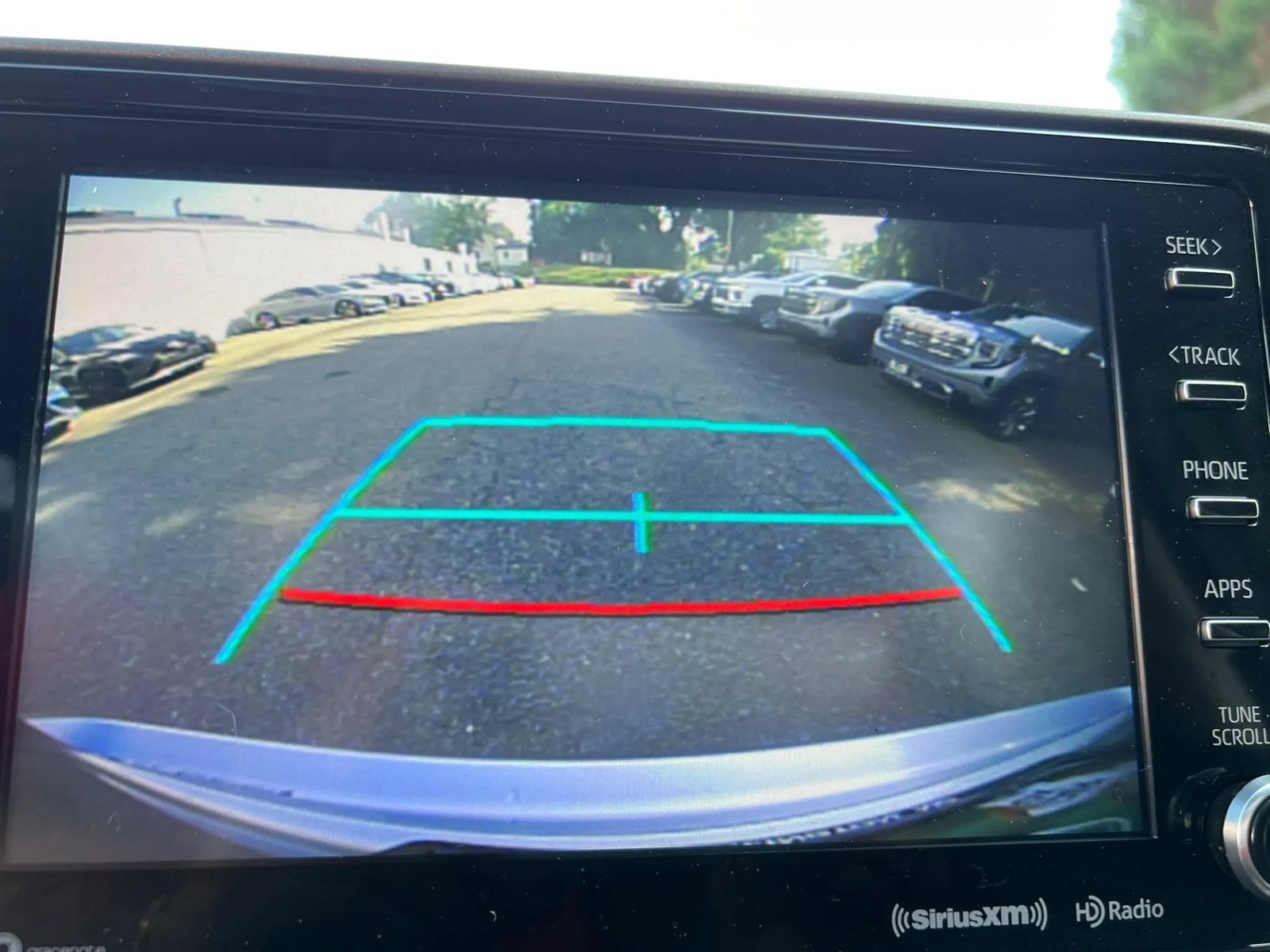 Used 2022 Toyota Highlander XLE AWD/4WD image 21