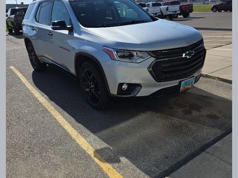 Used 2021 Chevrolet Traverse Premier w/ Redline Edition AWD/4WD image 1