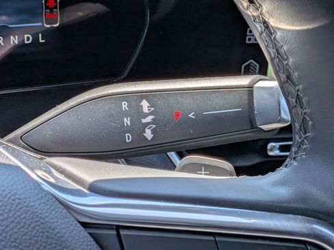 Used 2025 Chevrolet Equinox LT image 27