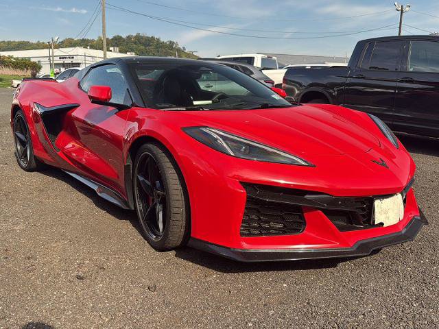 Used 2025 Chevrolet Corvette E-Ray AWD/4WD image 1