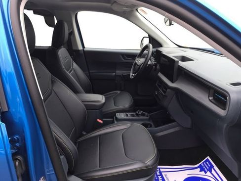 Certified 2025 Ford Maverick Lobo AWD/4WD image 17