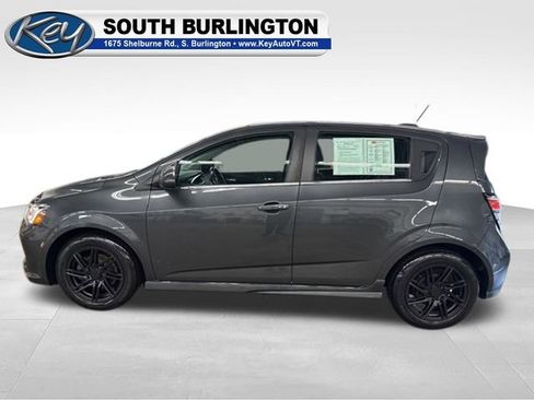 Used 2017 Chevrolet Sonic LT w/ Convenience Package FWD image 3