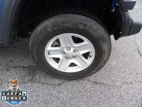 Used 2020 Jeep Gladiator Sport w/ Quick Order Package 24S image 12